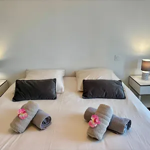 Hébergement de vacances Maison Contemporaine Refaite à Neuf - à 50m De L'océan, Ploemeur